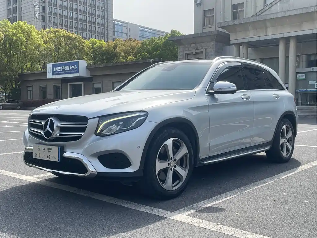 Mercedes-Benz GLC 2016 — фото 1