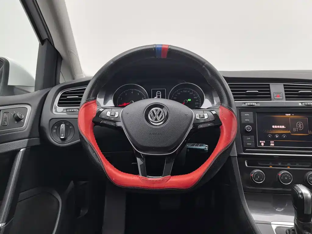 Volkswagen Golf 2019 — фото 11