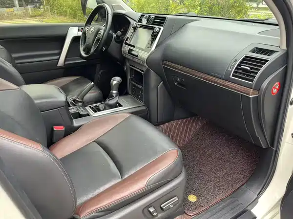 Toyota Prado 2019