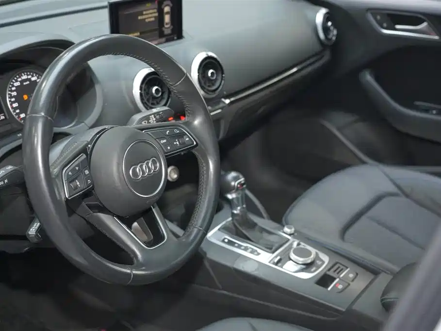 Audi A3 2020 — фото 14