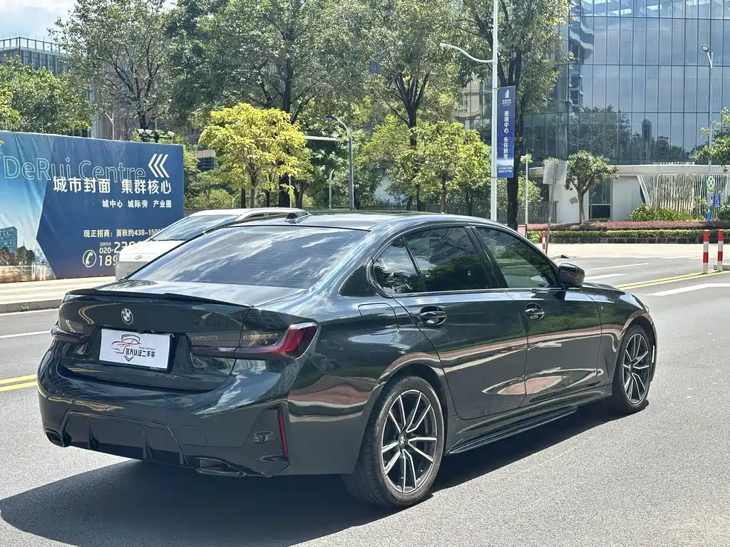 BMW 3 Series 2023 — фото 14