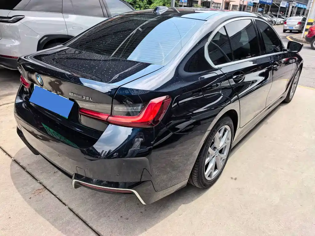BMW i3 2023 — фото 15