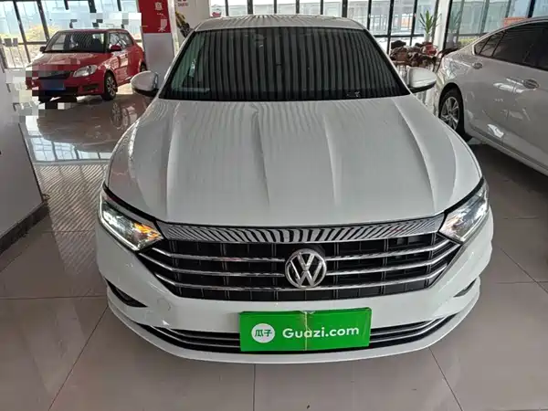 Volkswagen Sagitar 2022