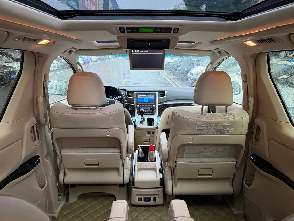 Toyota Alphard 2015 — фото 7