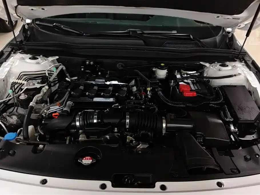 Honda Accord 2021 — фото 10