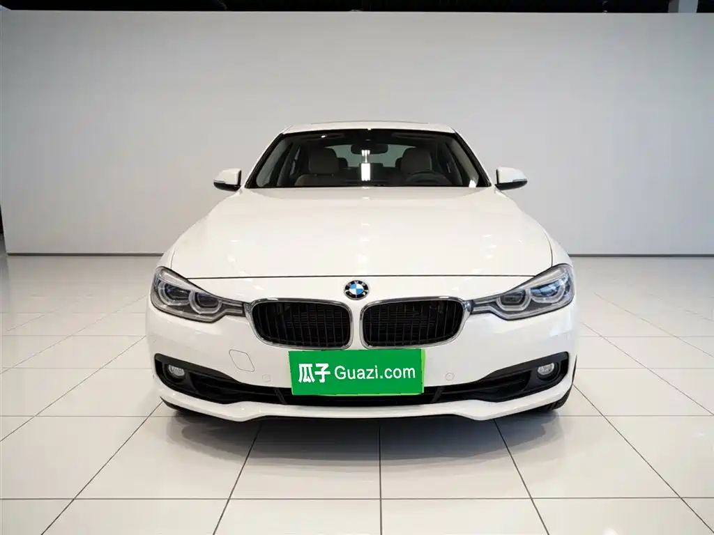 BMW 3 Series 2016 — фото 24