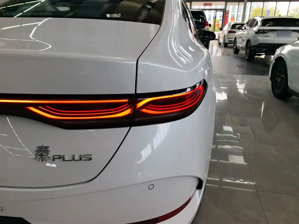 BYD Qin PLUS 2026 — фото 8