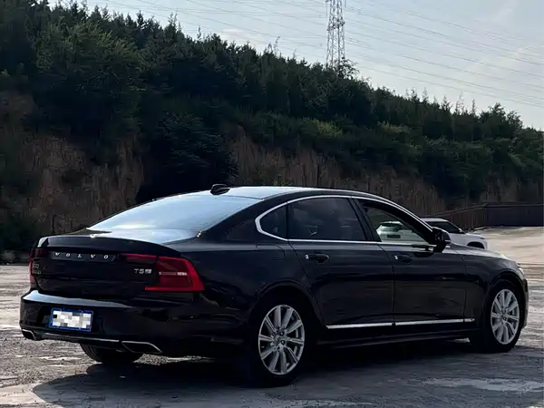 Volvo S90 2020