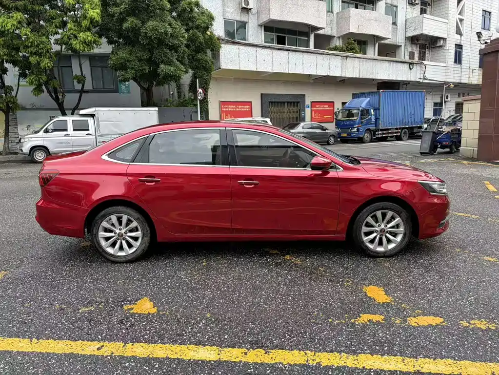 Roewe i6 Classic 2017 — фото 4