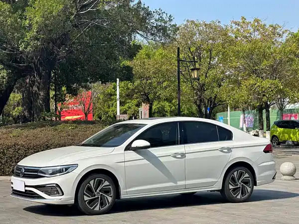 Volkswagen Bora 2023