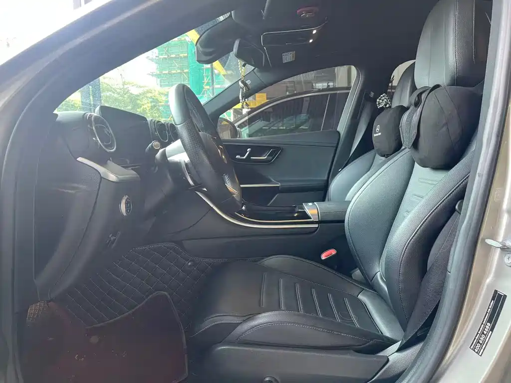 Mercedes-Benz C-Class 2021
