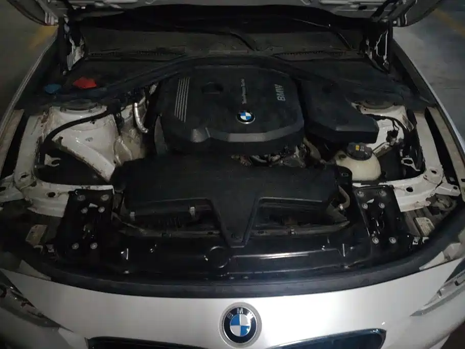BMW 3 Series 2017 — фото 10