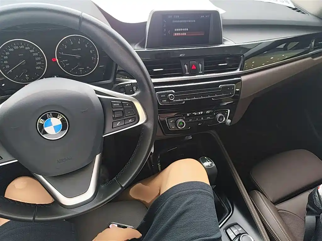 BMW X1 2018 — фото 10
