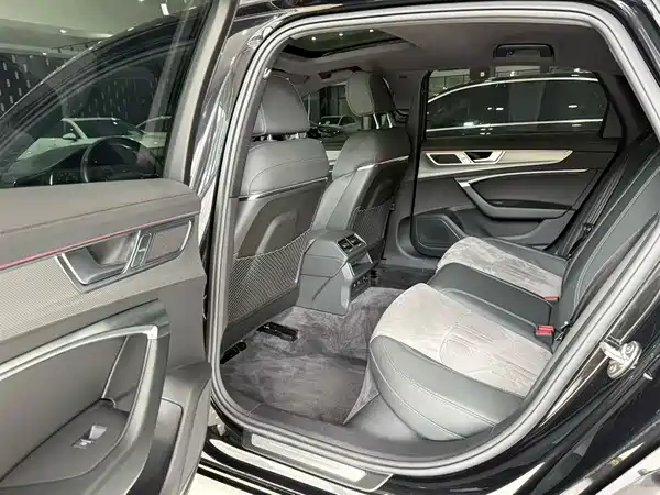 Audi A6L 2021