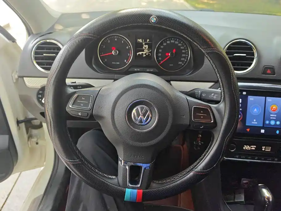 Volkswagen Jetta 2015 — фото 15