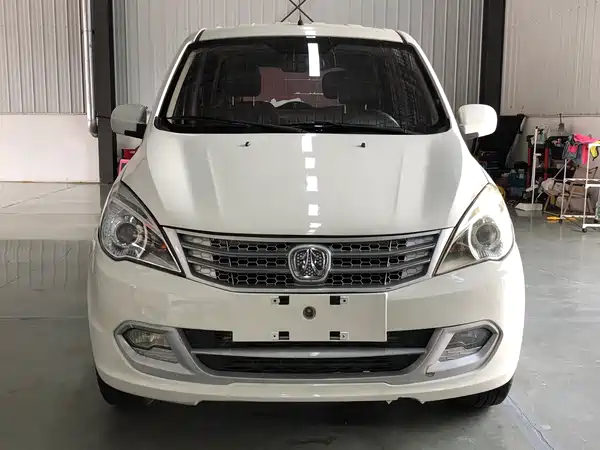 BAIC M20 2017