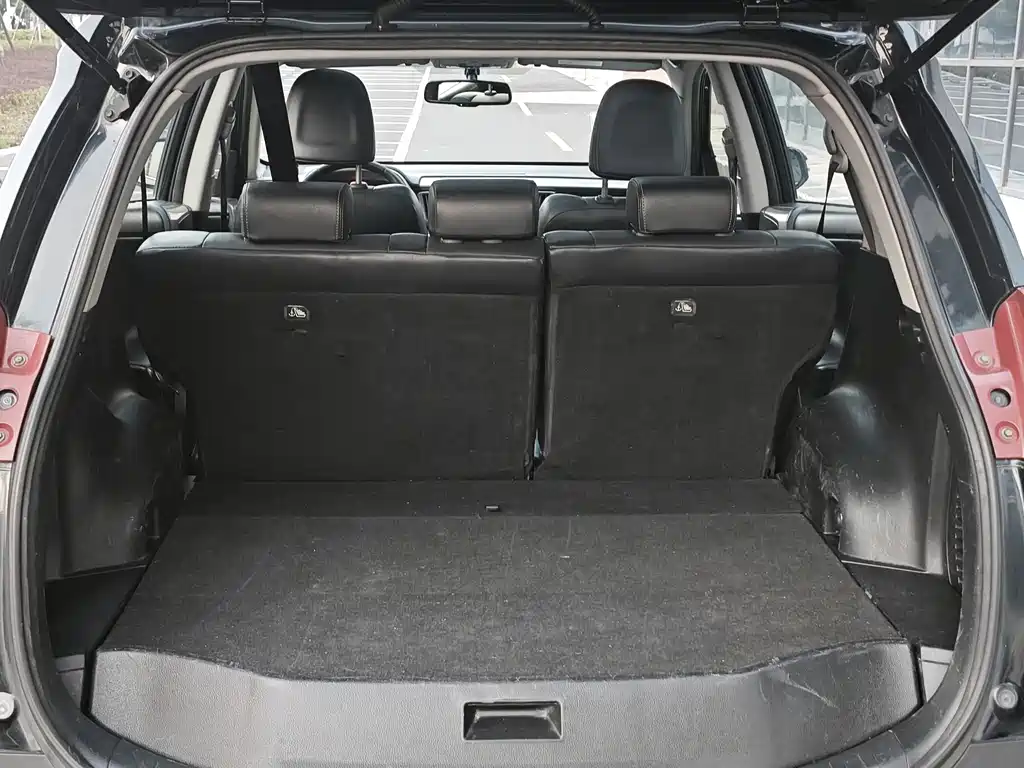 Toyota RAV4 2015 — фото 17