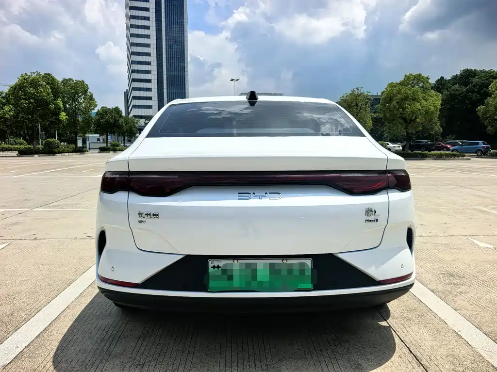 BYD Qin L 2025 — фото 14