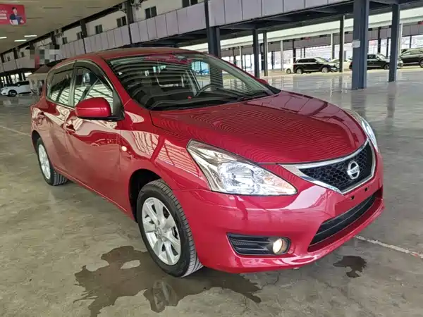Nissan Tiida 2016