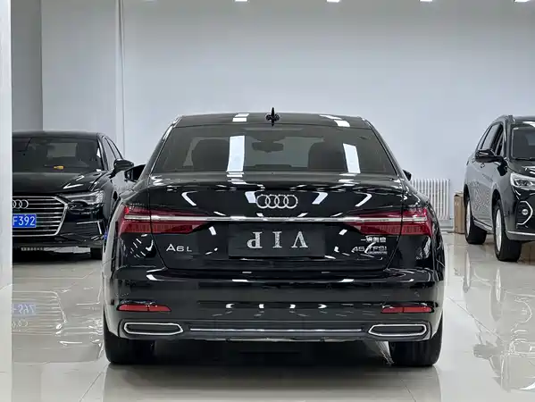 Audi A6L 2022