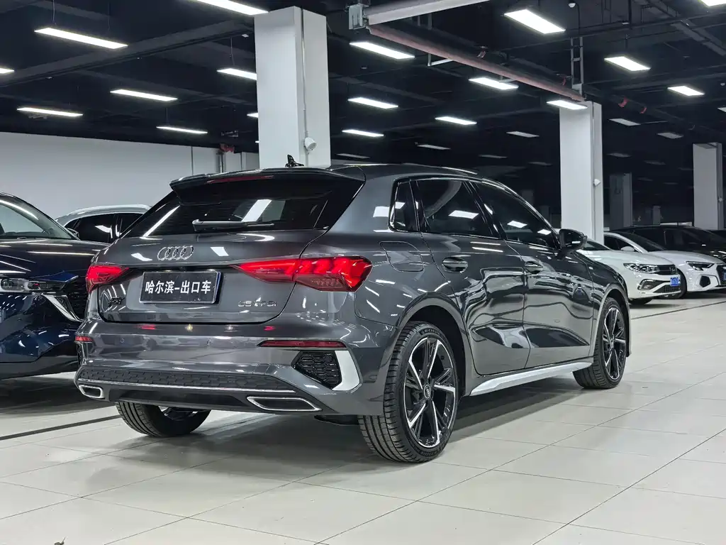 Audi A3 2023 — фото 23