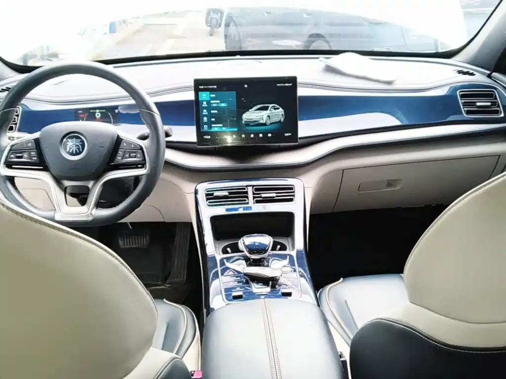 BYD Qin PLUS 2022 — фото 10