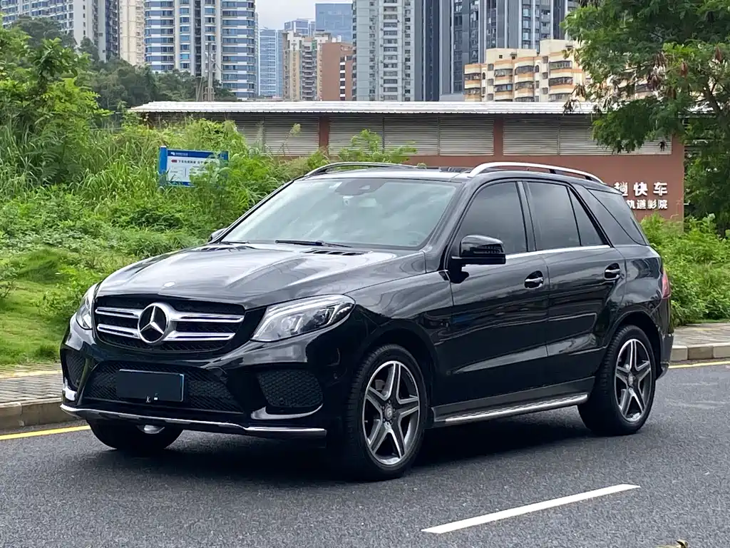 Mercedes-Benz GLE 2016 — фото 1