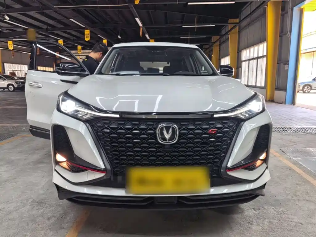 Changan CS75PLUS 2020 — фото 3