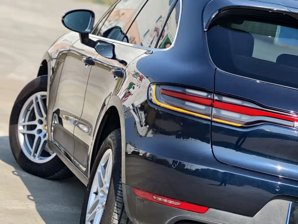 Porsche Macan 2019 — фото 13