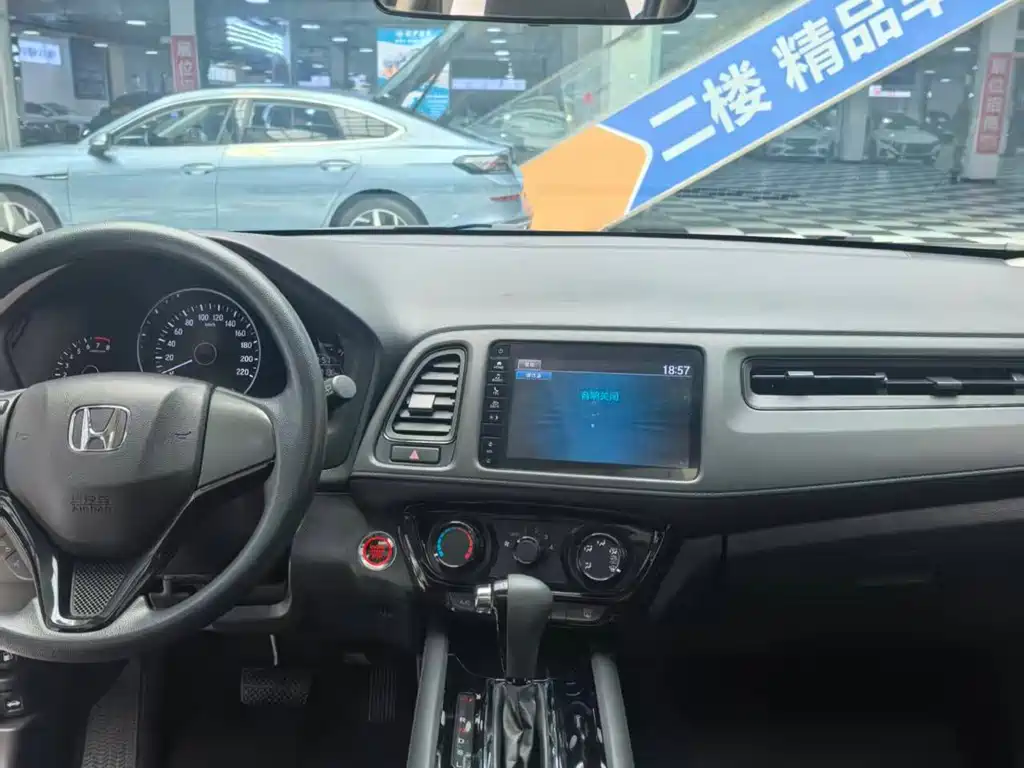 Honda Vezel 2022 — фото 10
