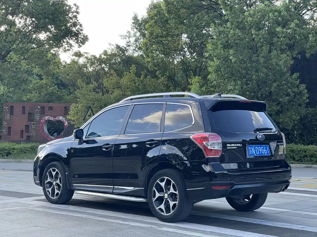 Subaru Forester 2016 — фото 12