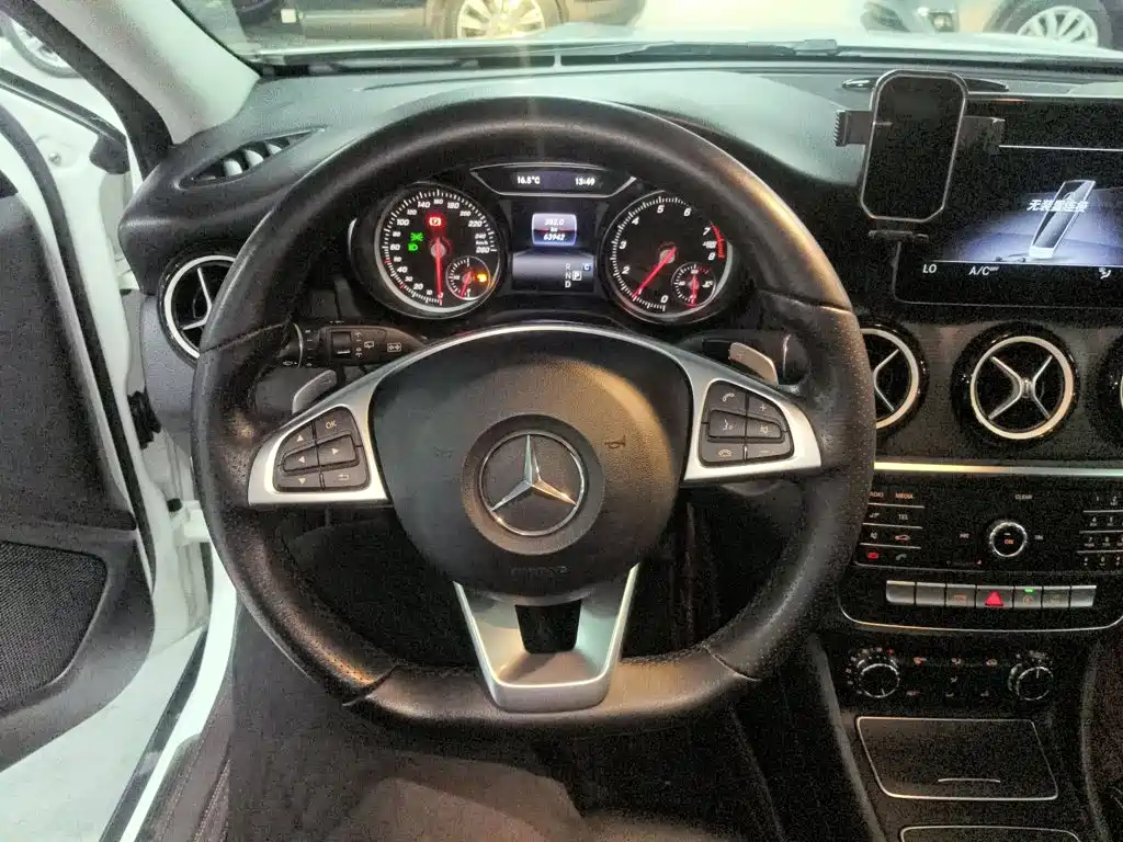 Mercedes-Benz GLA 2019