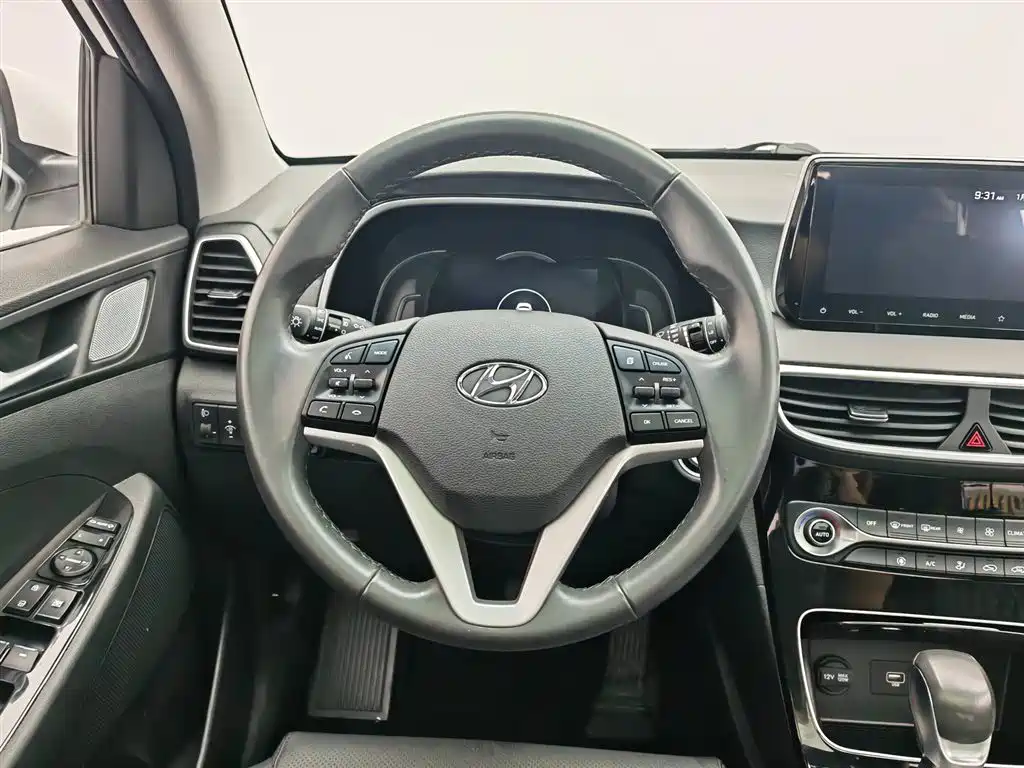 Hyundai Tucson 2020 — фото 11