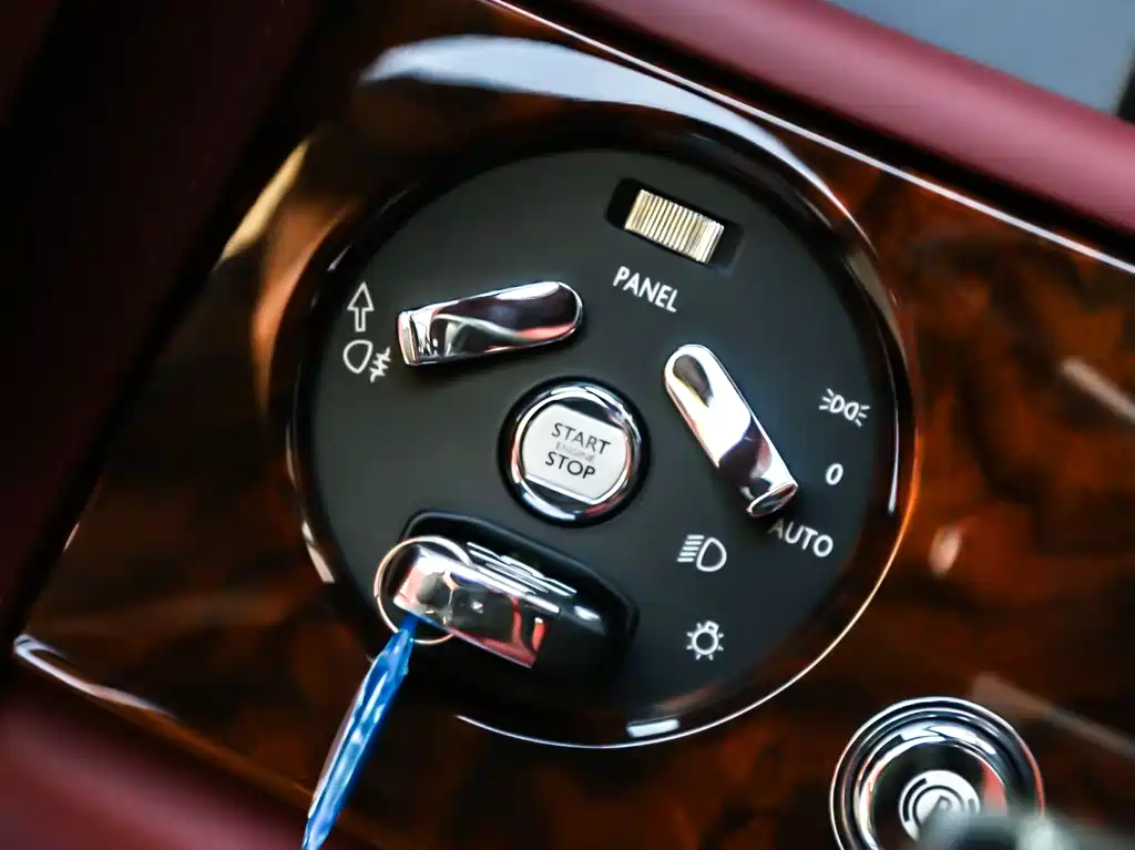 Rolls-Royce Phantom 2013 — фото 13