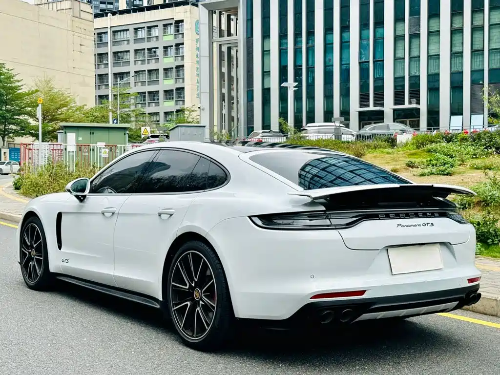 Porsche Panamera 2023 — фото 8