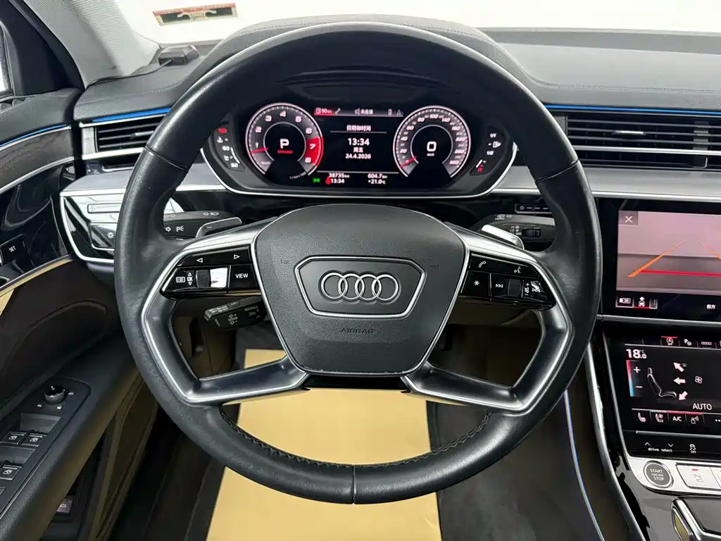 Audi A8 2023 — фото 9