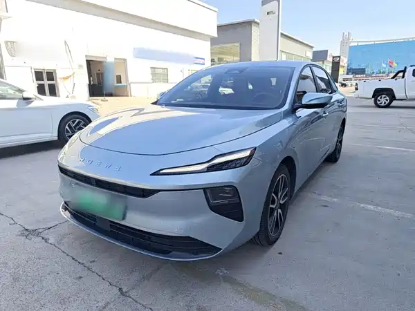Roewe D6 2025