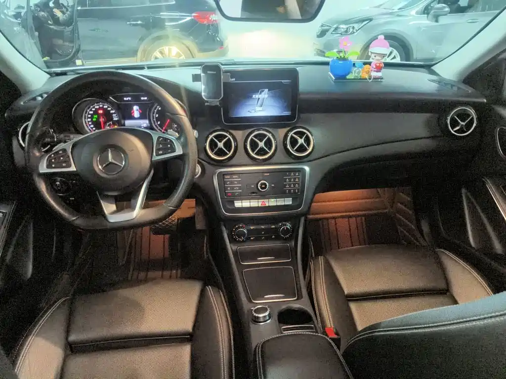 Mercedes-Benz GLA 2019