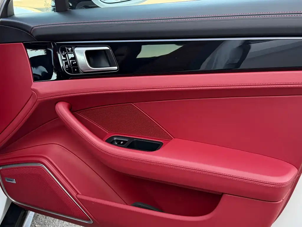 Porsche Panamera 2019 — фото 20