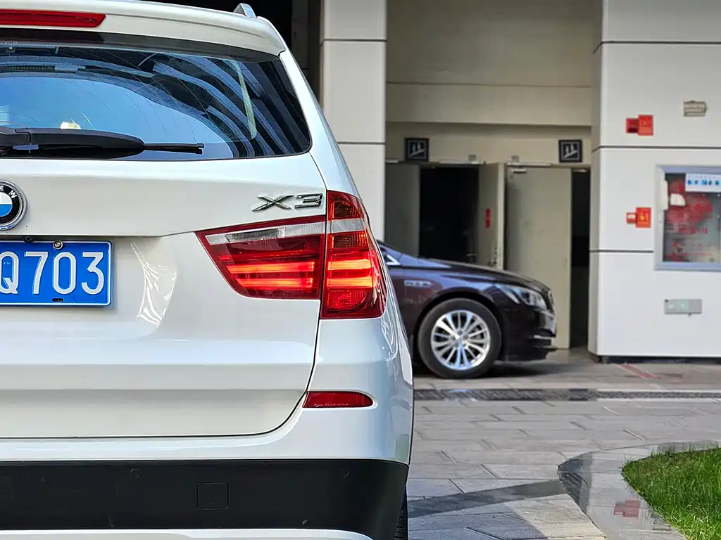 BMW X3 2014 — фото 20