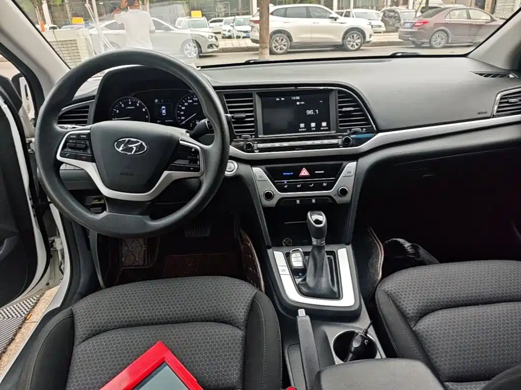 Hyundai Celesta 2018 — фото 10