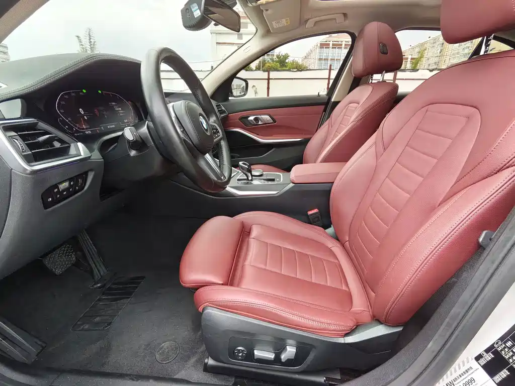 BMW 3 Series 2021