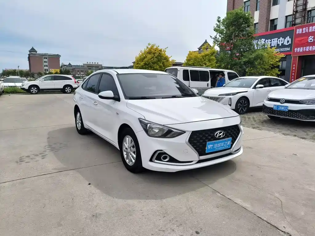 Hyundai Elantra 2017 — фото 3
