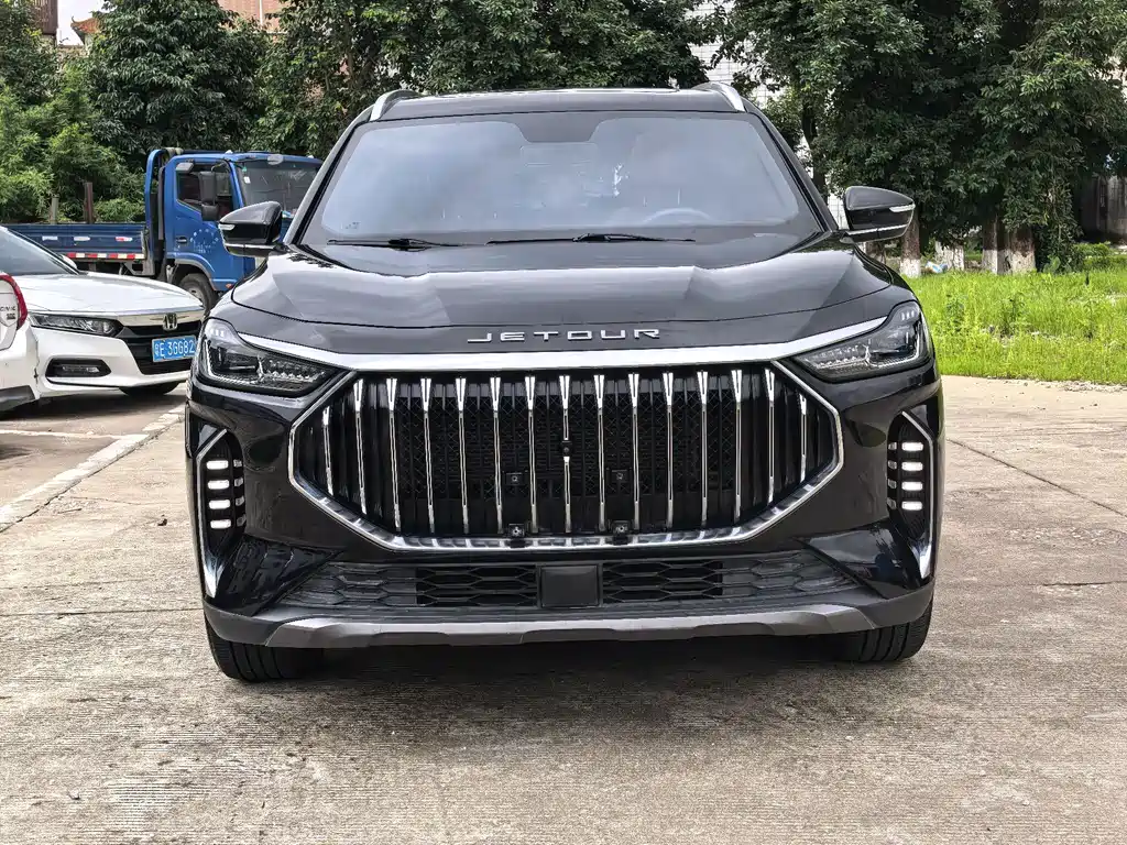 Jetour X70 PLUS 2023 — фото 2