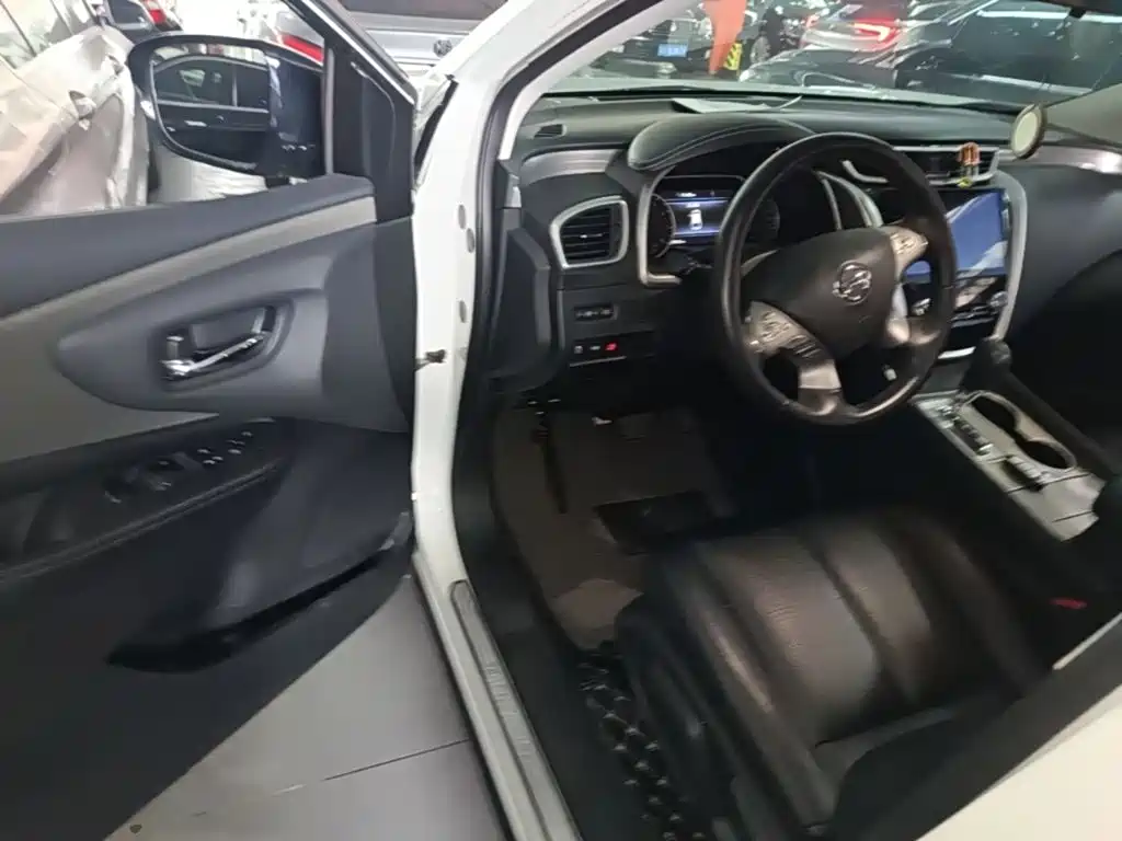 Nissan Murano 2017 — фото 16