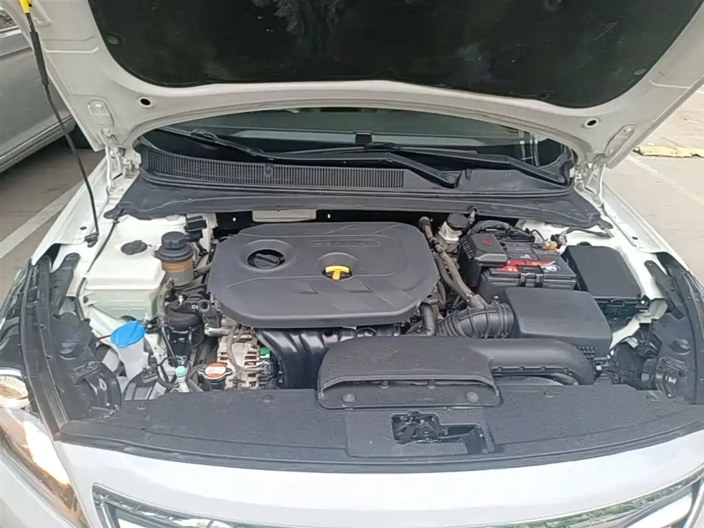 Hyundai Mistra 2015 — фото 20