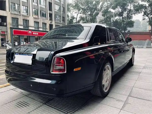 Rolls-Royce Phantom 2006