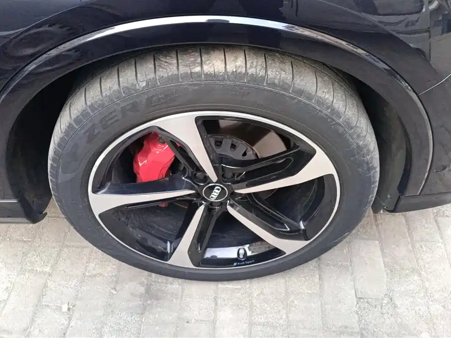Audi Q7 2021