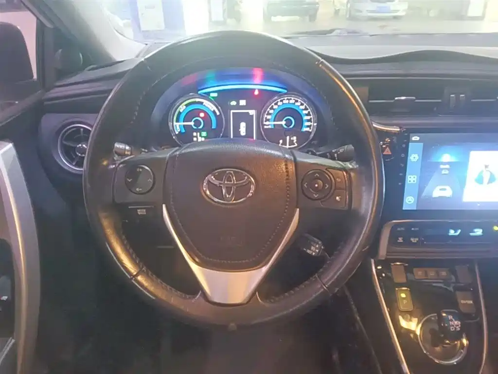 Toyota Corolla 2019 — фото 11