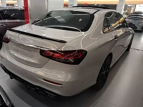 Mercedes-Benz E-Class 2021